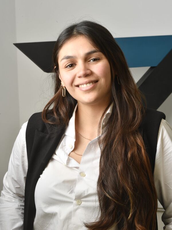 Daniela Medina — Gerente de Compras
